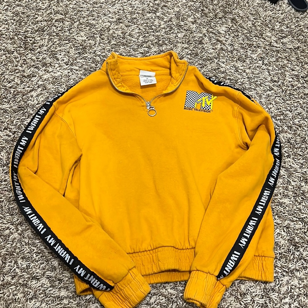MTV crew neck